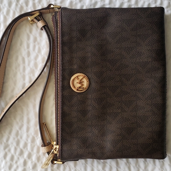 Micheal kors Crossbodybag - Picture 1 of 9